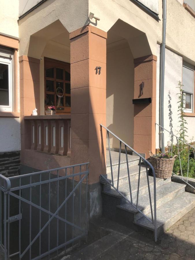 Ferienwohnung Eberhard Altes Winzerhaus Bullay Zewnętrze zdjęcie